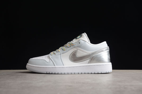 Jordan 1 Low SE Tear Away Silver  DX6070-101