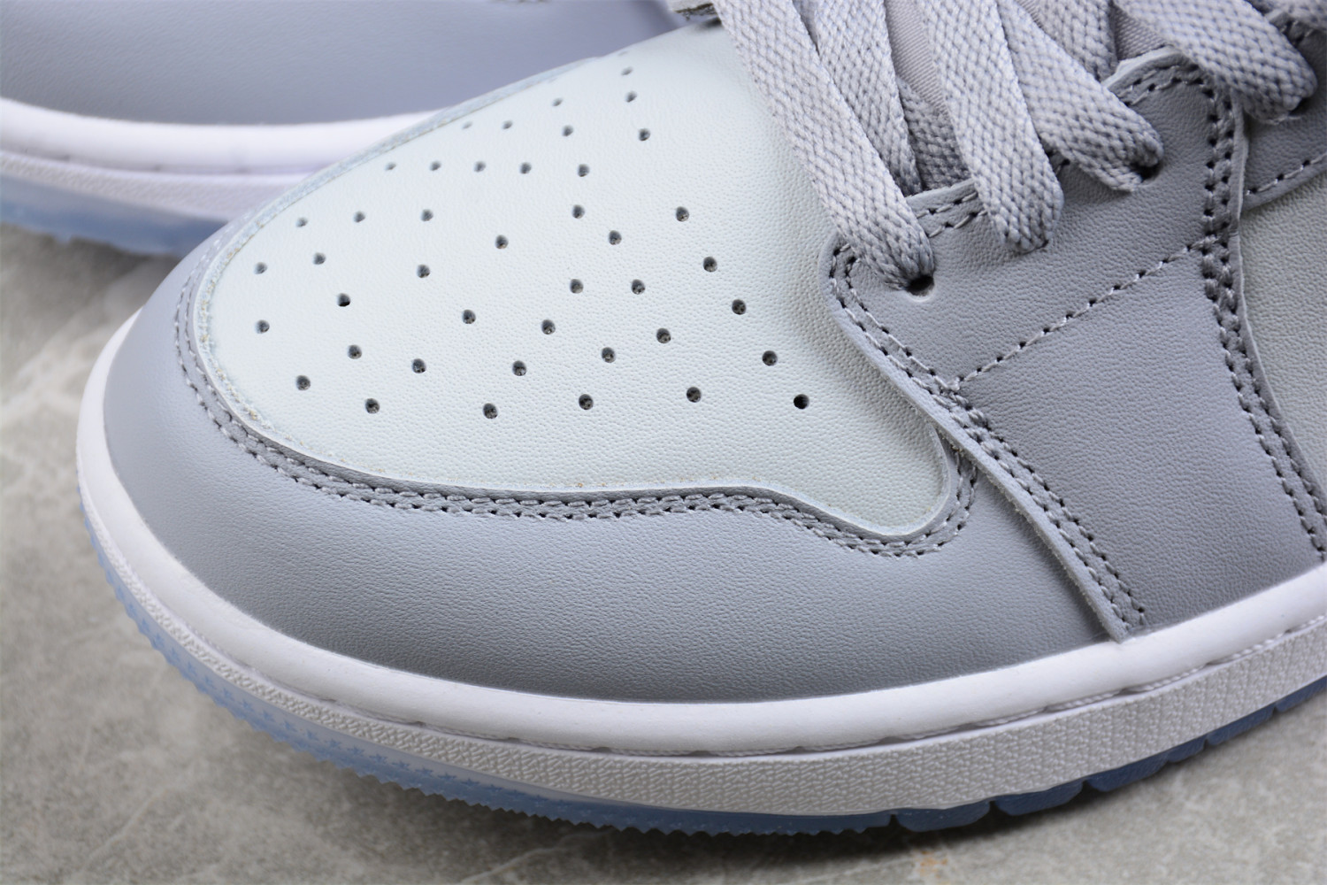 Jordan 1 Retro Low Golf Wolf Grey  DD9315-002
