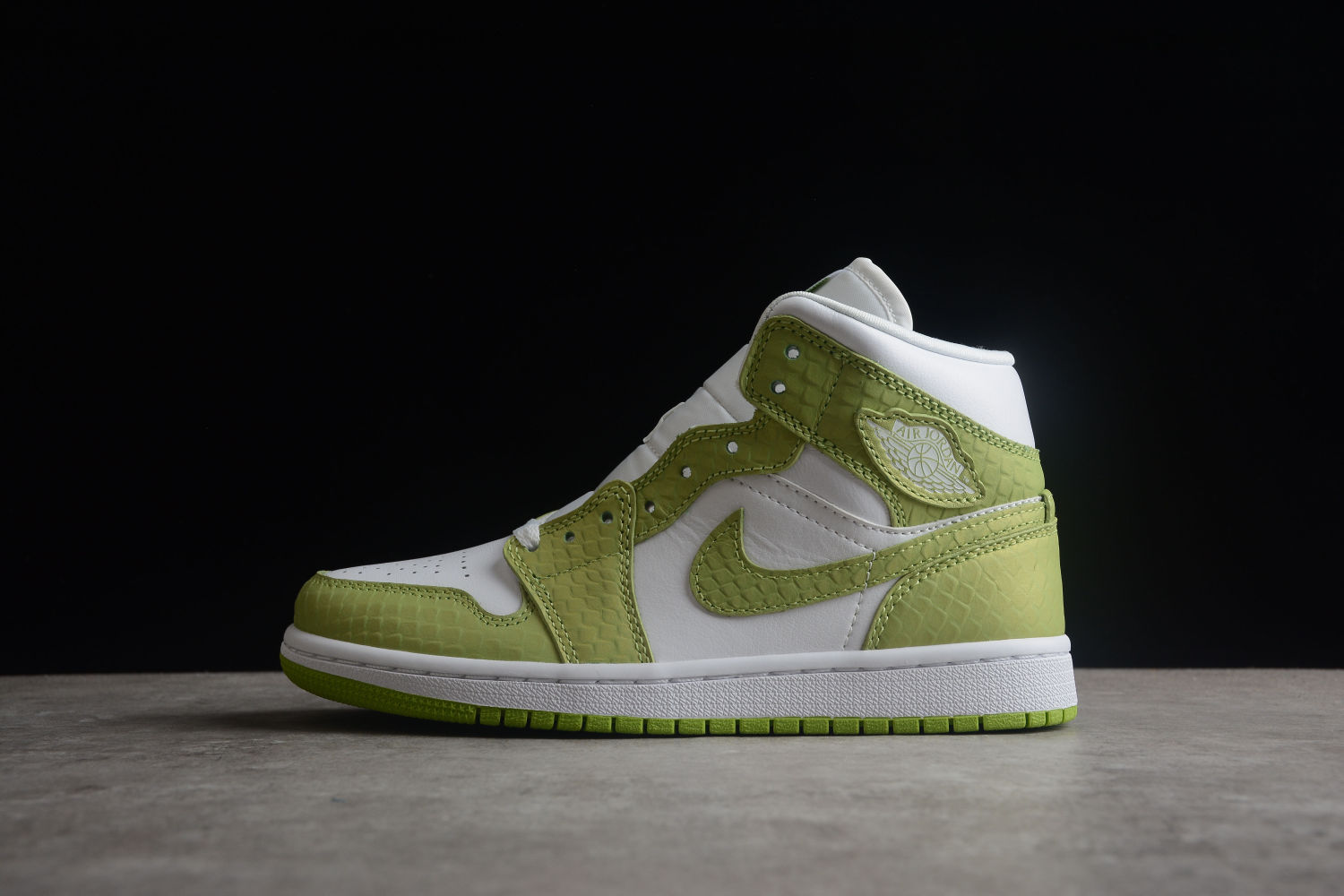 Jordan 1 Mid Green Python (W) DV2959-113