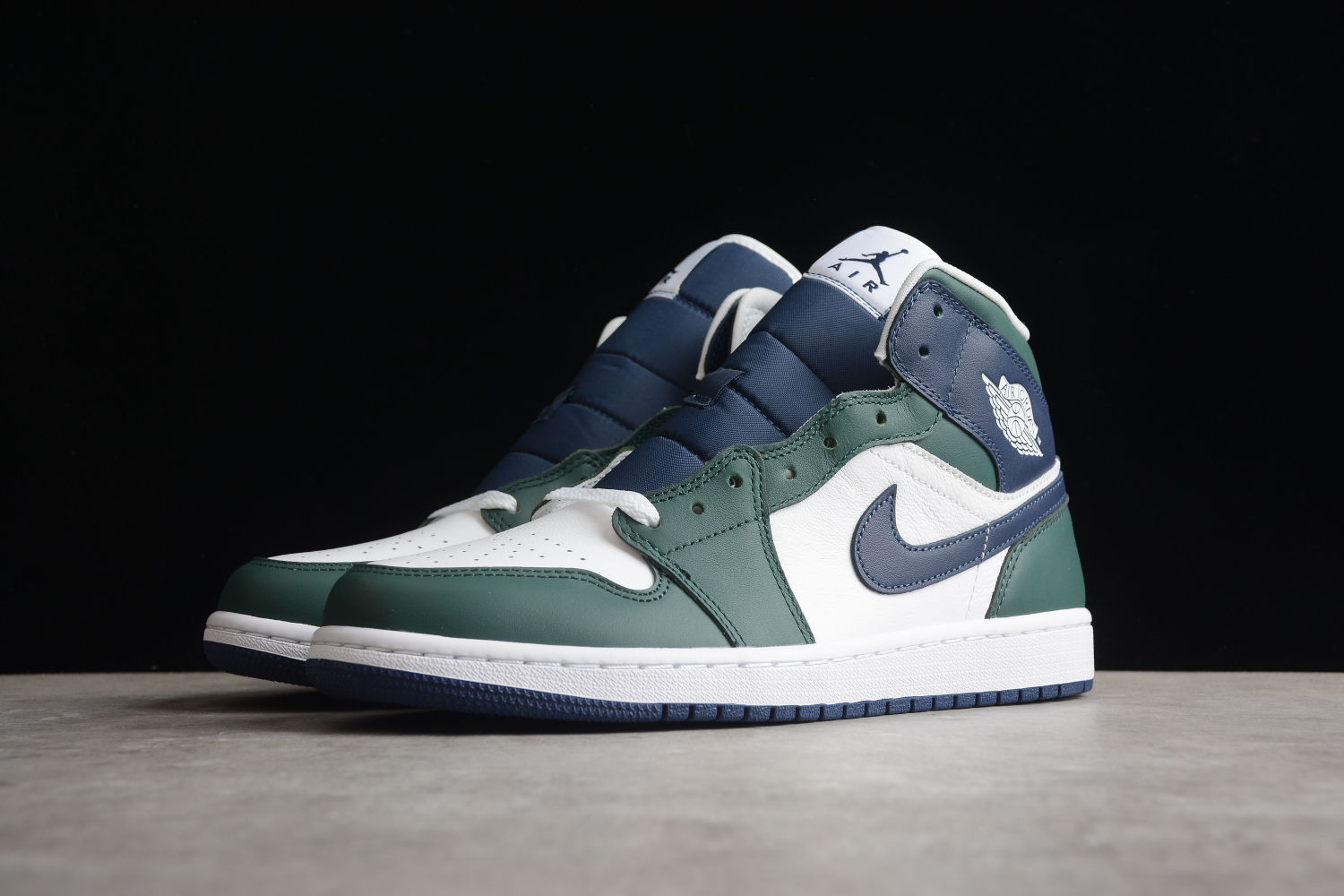 Jordan 1 Mid SE Seahawks (W) DZ5326-300