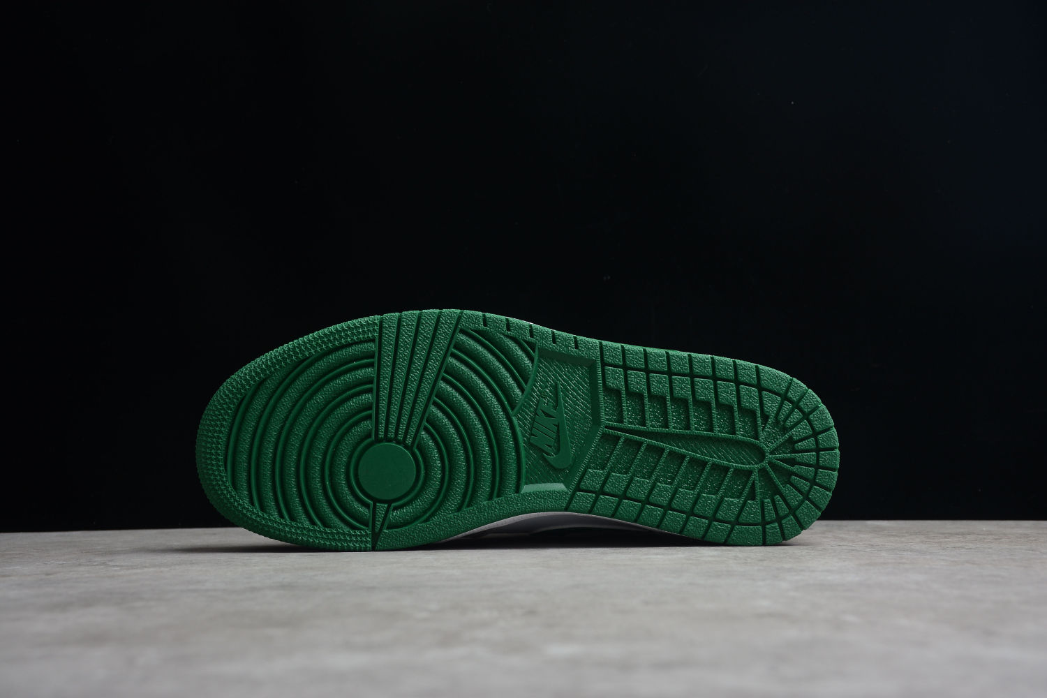 Jordan 1 Mid SE Grey Green DC7294-103
