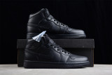 Jordan 1 Mid Triple Black (2022) 554724-093