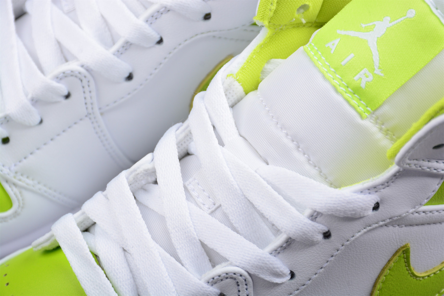 Jordan 1 Mid White Lime (W) BQ6472-131