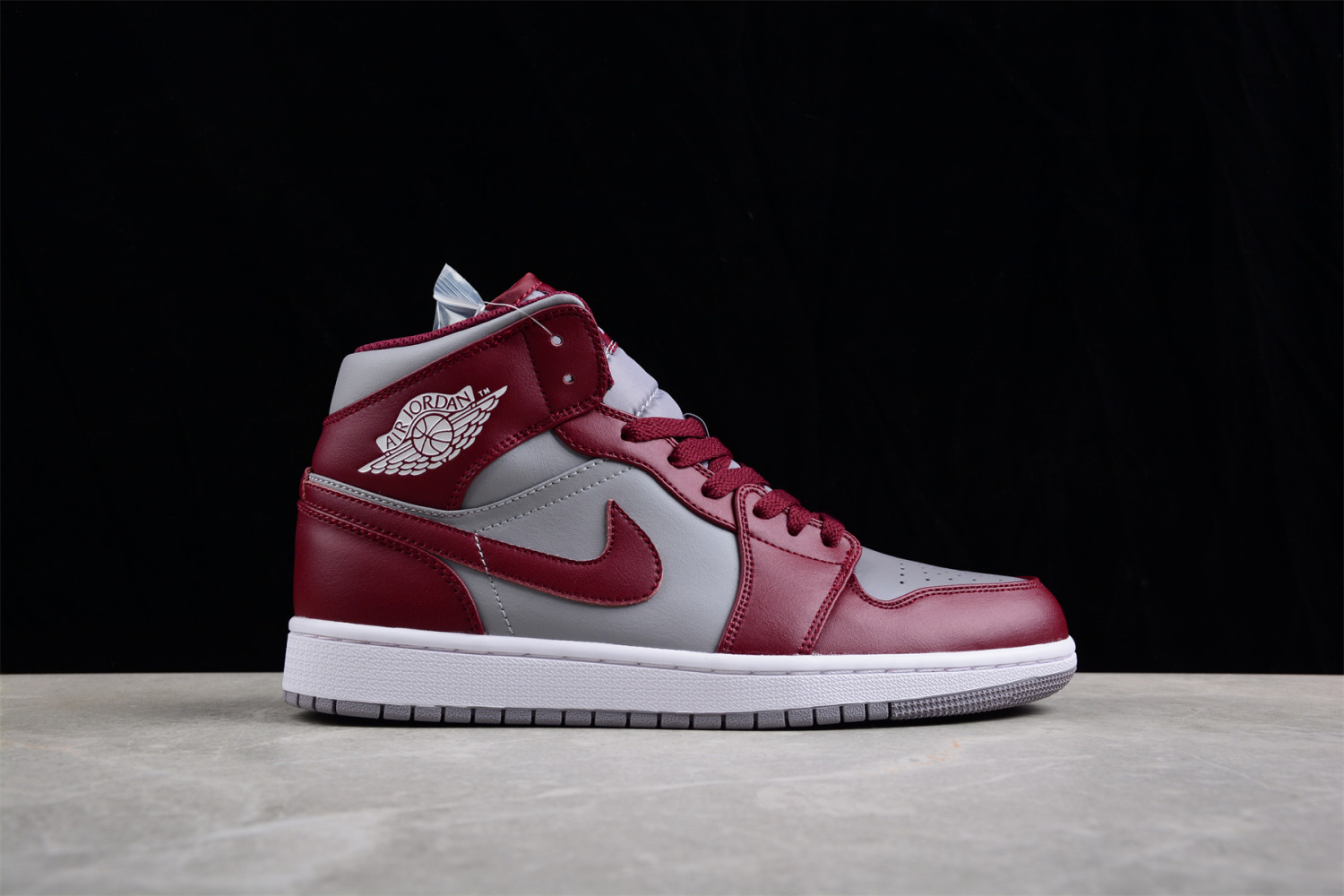 Jordan 1 Mid Cherrywood Red  DQ8426-615