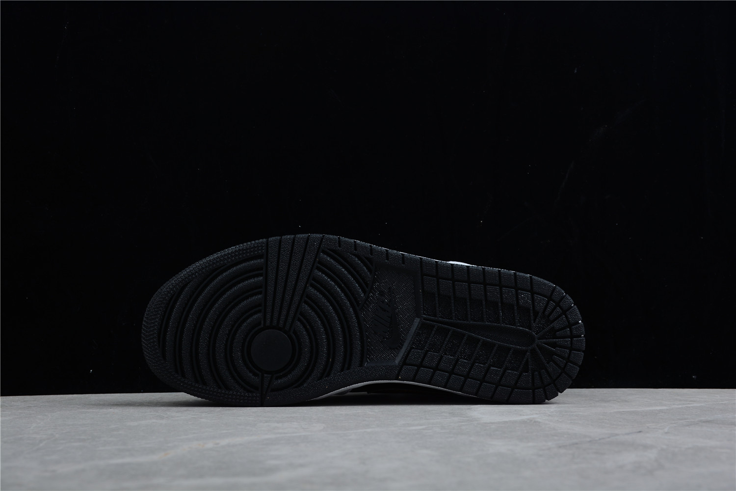 Jordan 1 Mid White Gold Black (GS) 554724-190