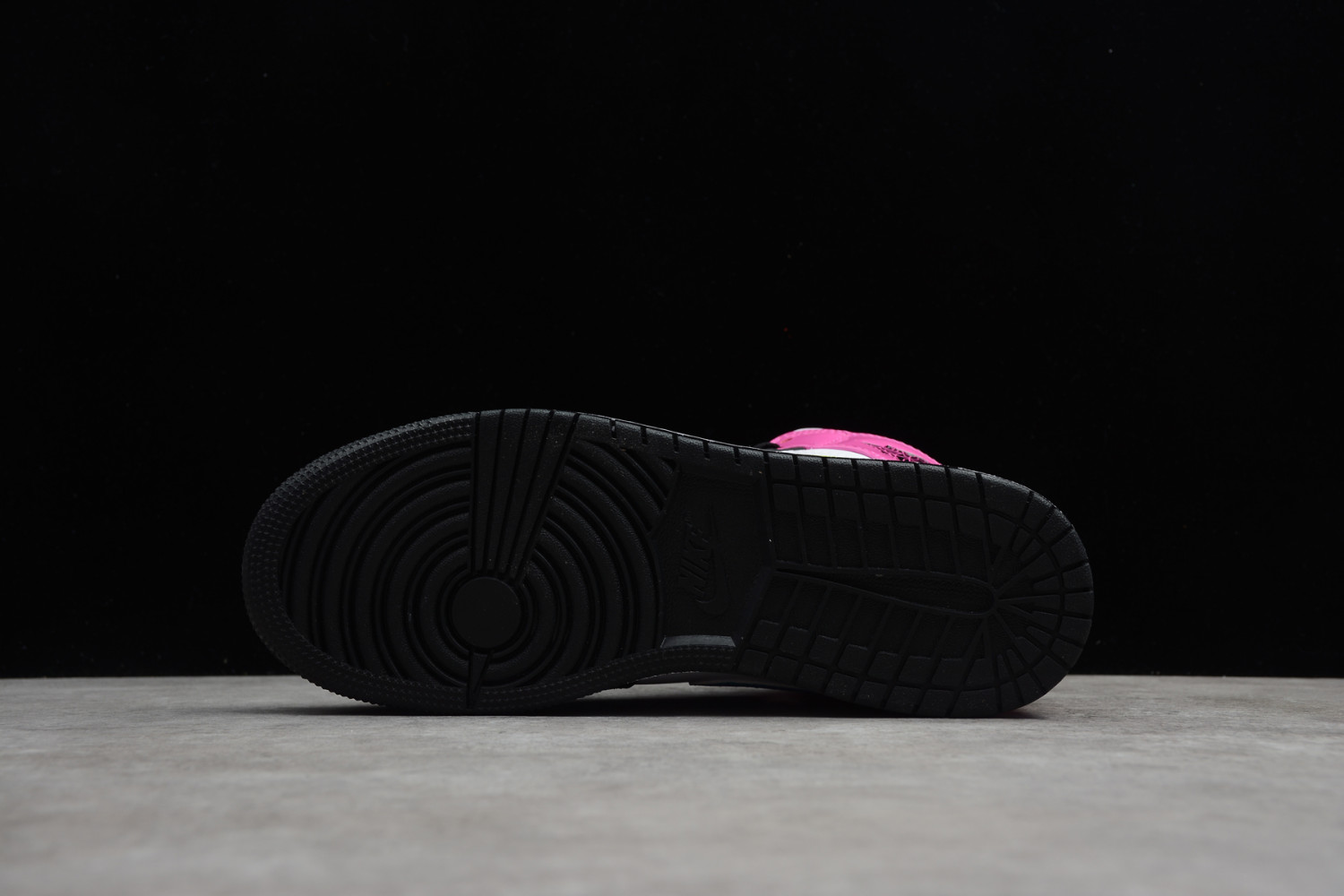 Jordan 1 Mid White Black Cyber Pink (GS) CZ9835-100