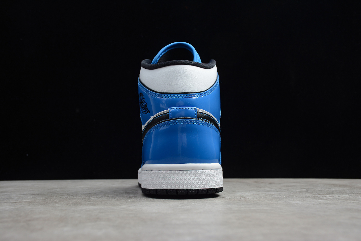Jordan 1 Mid Signal Blue DD6834-402