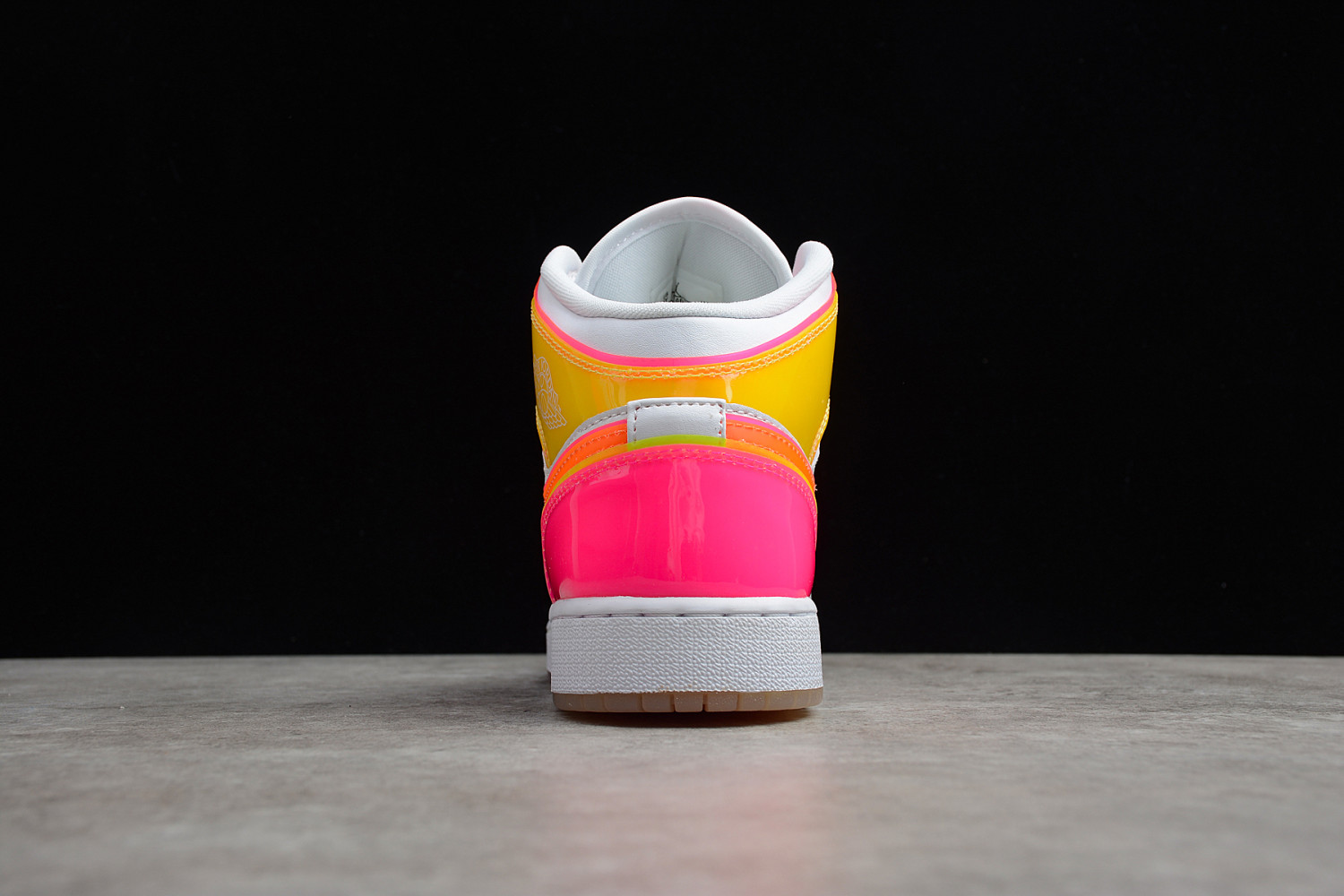 Jordan 1 Mid Edge Glow (GS) CV4611-100