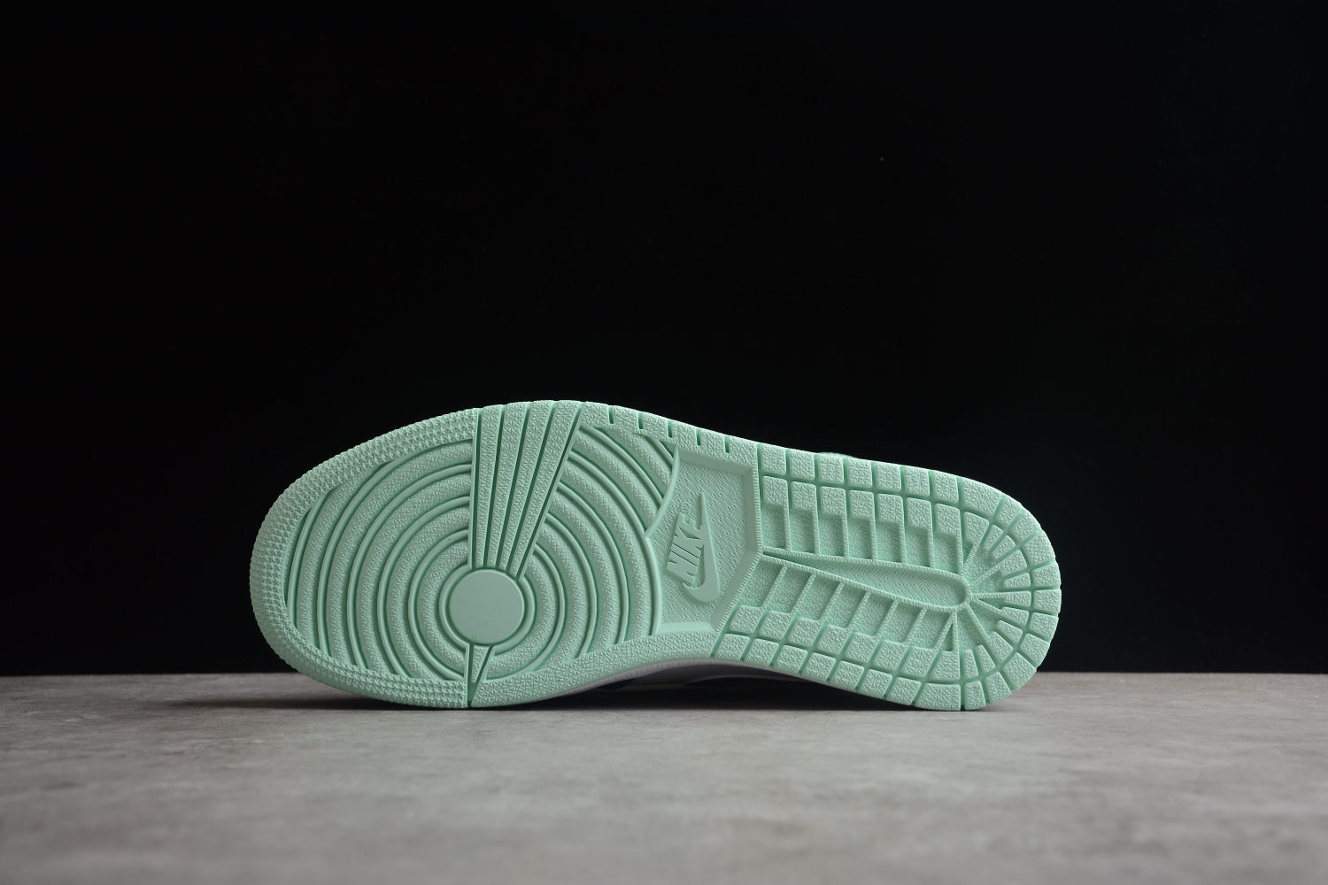 Jordan 1 Mid Mystic Navy Mint Foam 554724-413