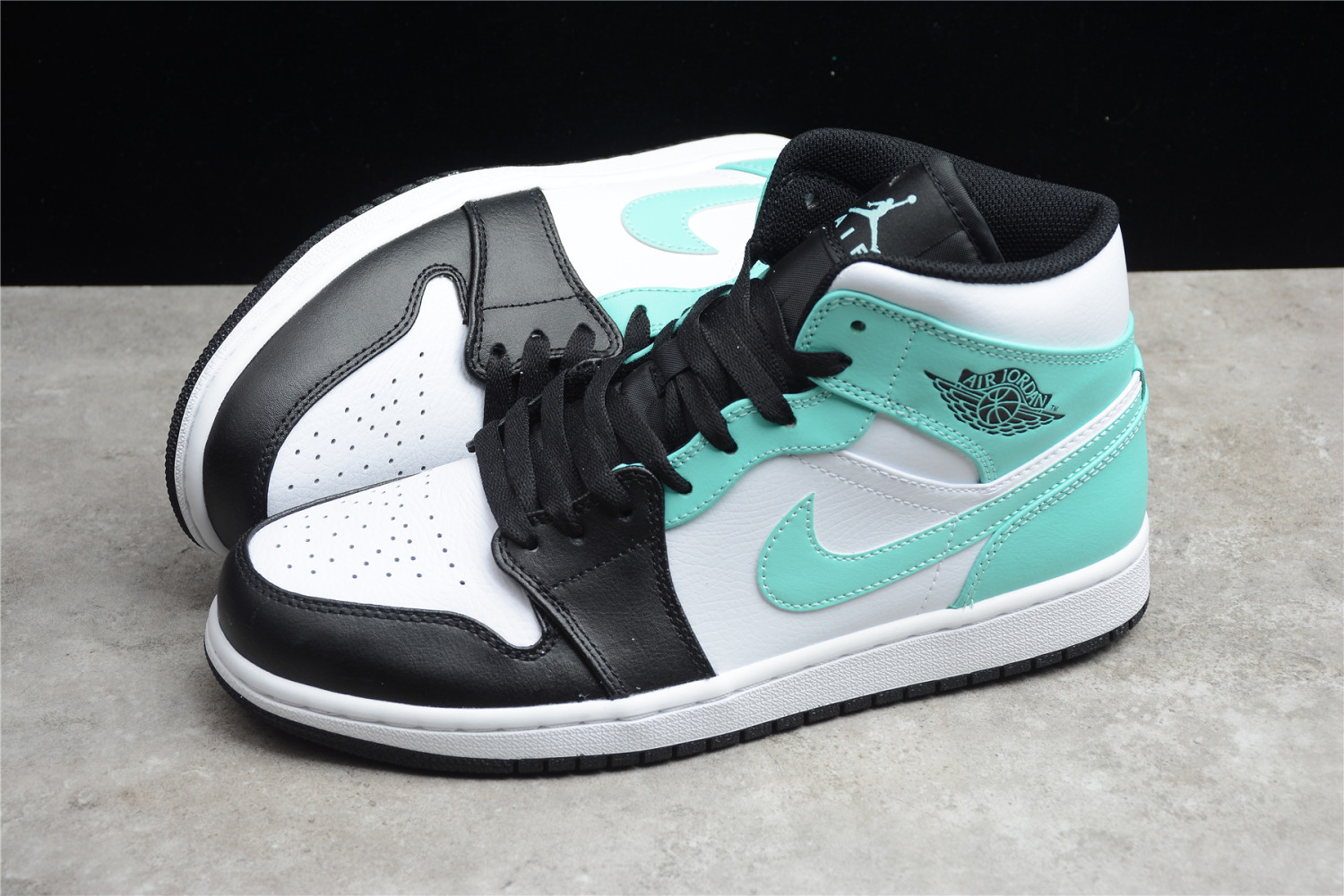 Jordan 1 Mid Tropical Twist Igloo 554724-132