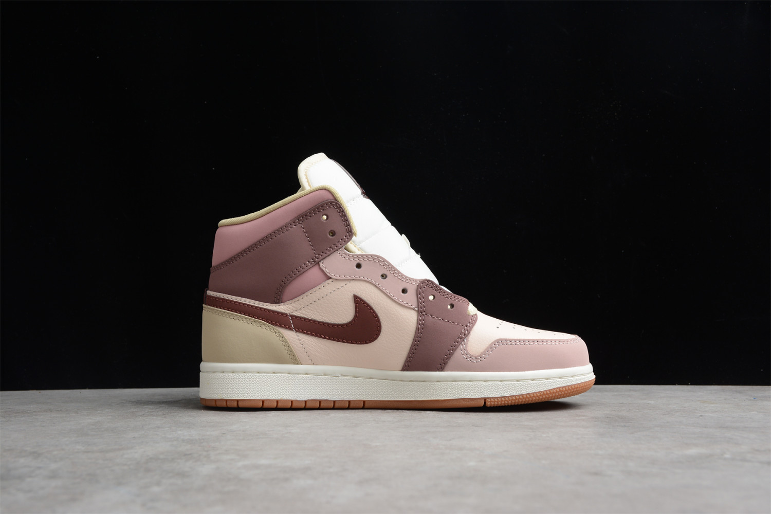 Jordan 1 Mid SE Dark Pony Smoky Mauve (W) DO7440-821