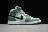 Jordan 1 Mid Dutch Green (W) CZ0774-300