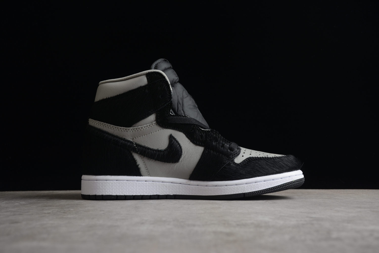 Jordan 1 Retro High OG Twist 2.0 Medium Grey (W) DZ2523-001