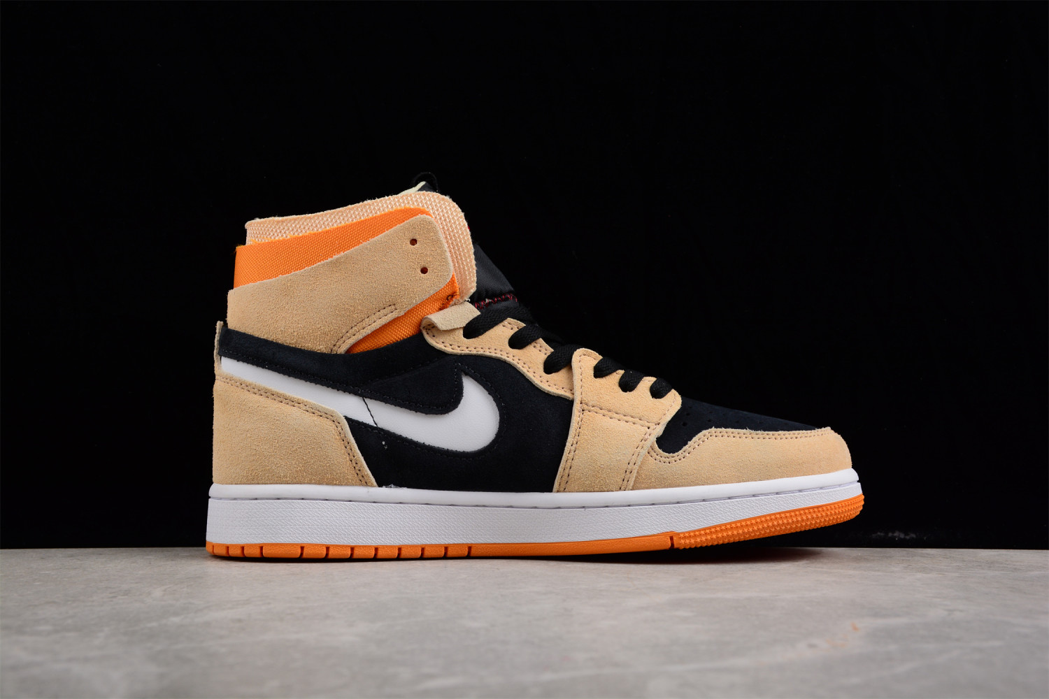 Jordan 1 High Zoom Air CMFT Pumpkin Spice CT0978-200