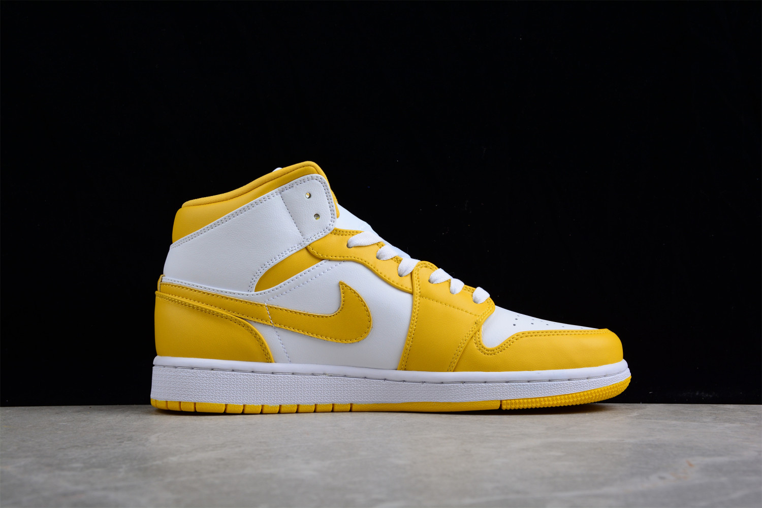 Jordan 1 Mid White University Gold (W) BQ6472-117
