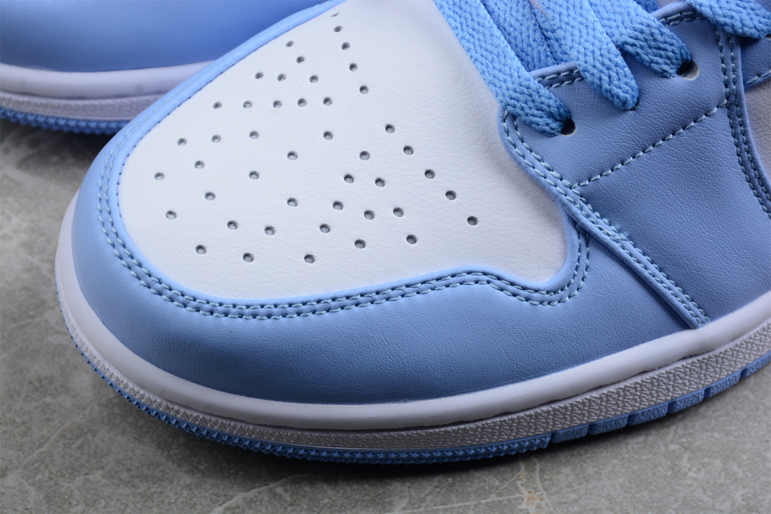 Jordan 1 Low Aluminum (W) DC0774-141