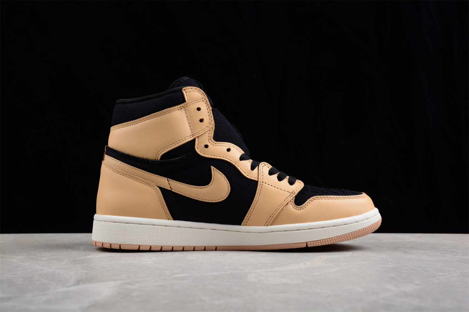 Jordan 1 Retro High OG Heirloom 555088-202