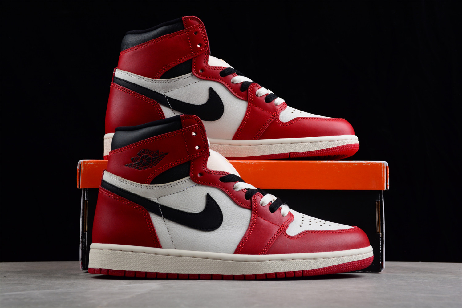 Jordan 1 Retro High OG Chicago Lost and Found DZ5485-612