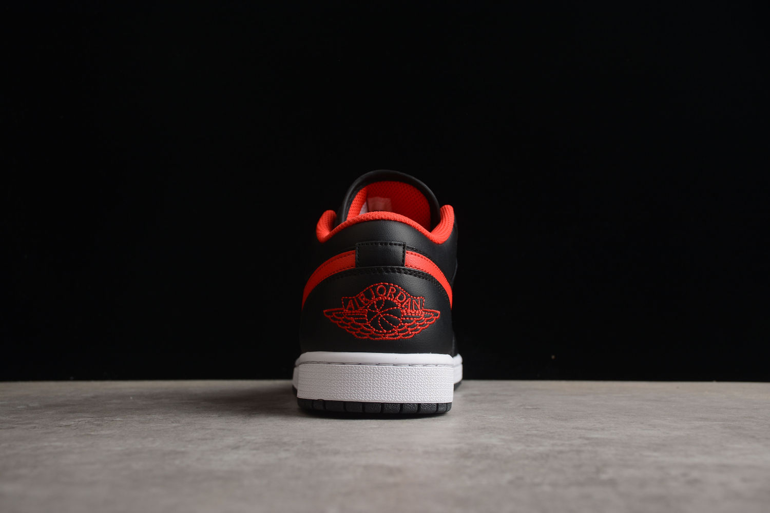 Jordan 1 Low White Toe 553558-063