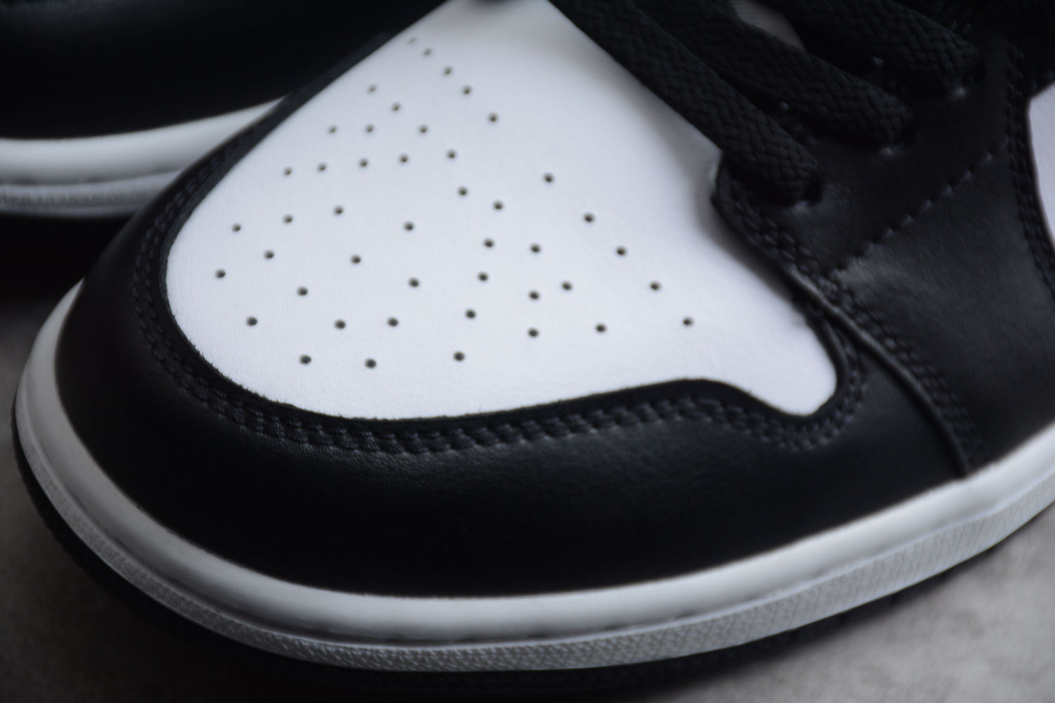Jordan 1 Low Black University Blue White (W) DC0774-041