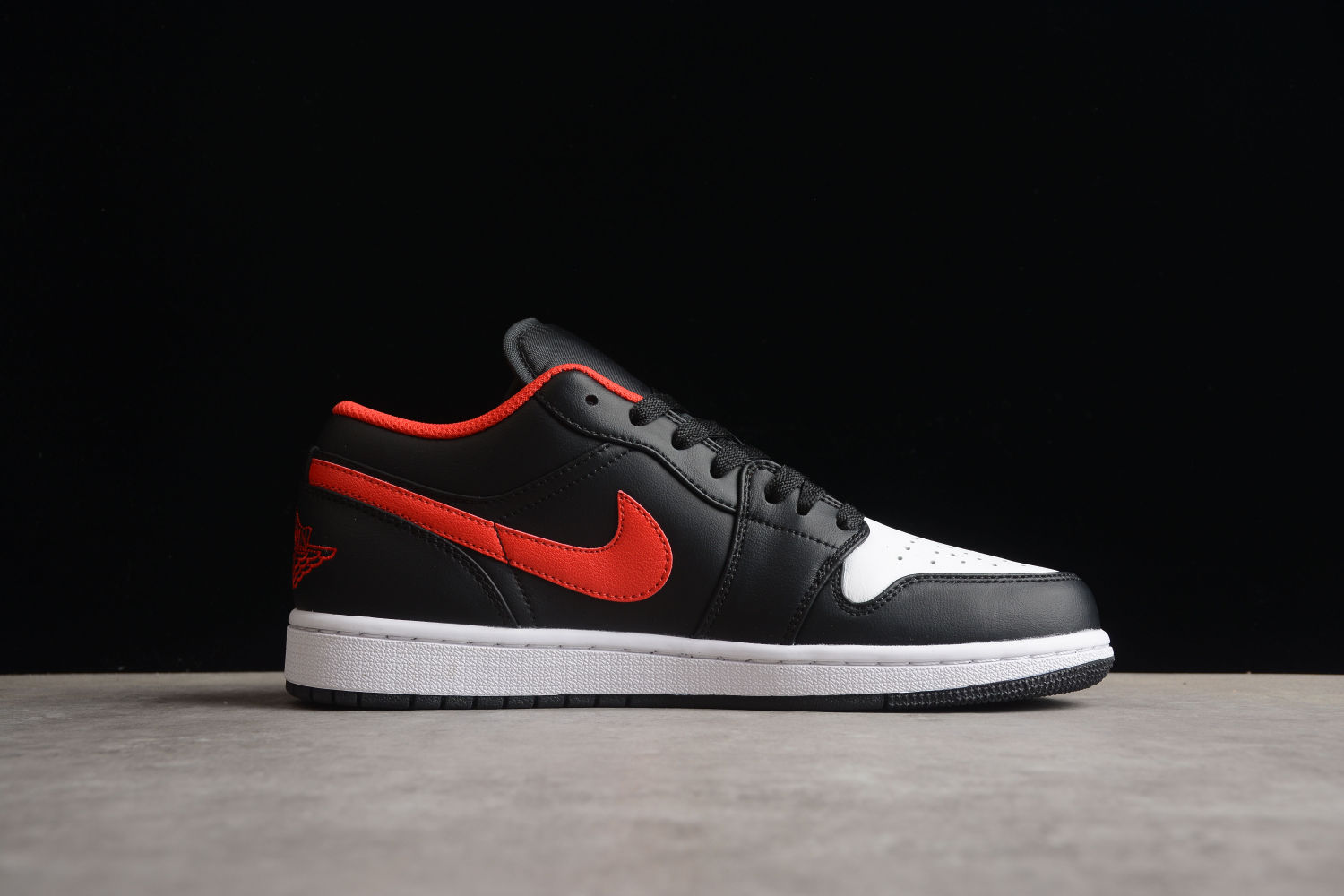 Jordan 1 Low White Toe 553558-063