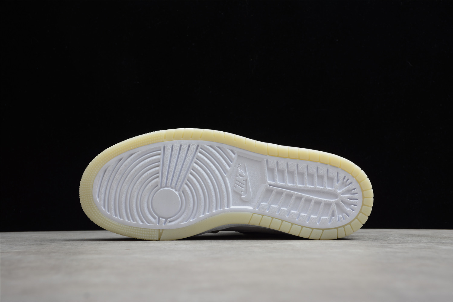 Jordan 1 High Zoom Air CMFT Sail (W) CT0979-002