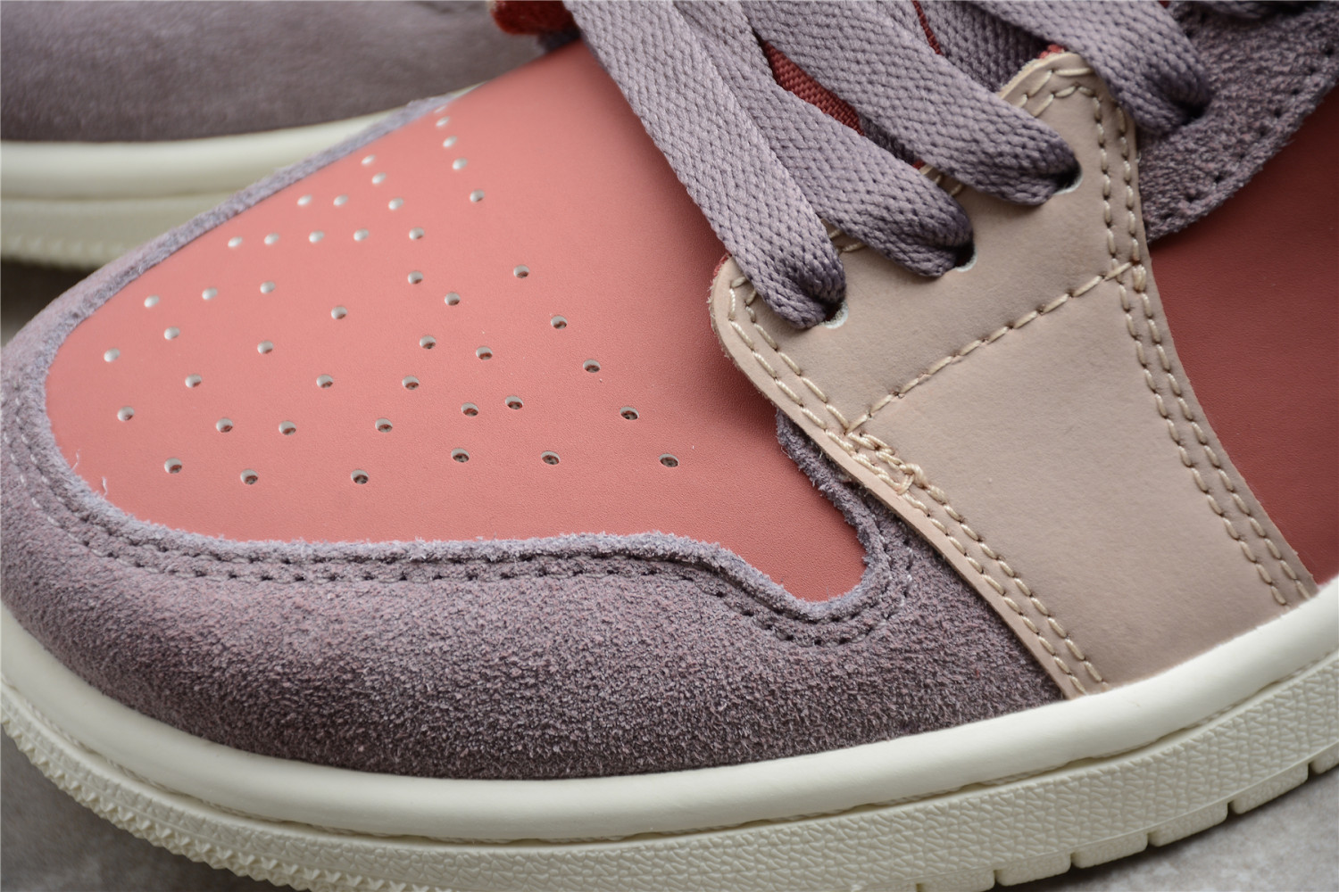 Jordan 1 Low Canyon Rust (W) DC0774-602