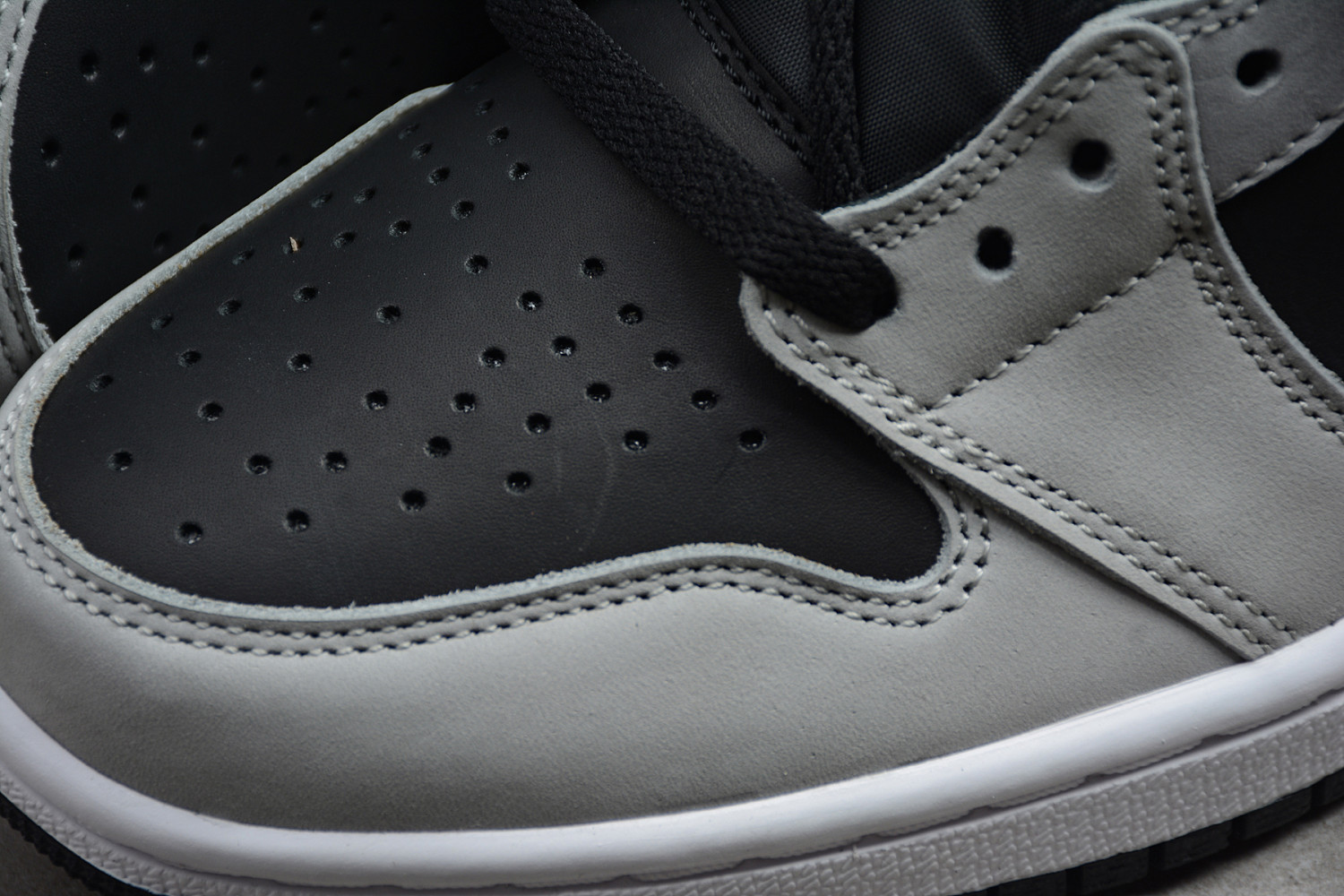 Jordan 1 Retro High Shadow 2.0 555088-035