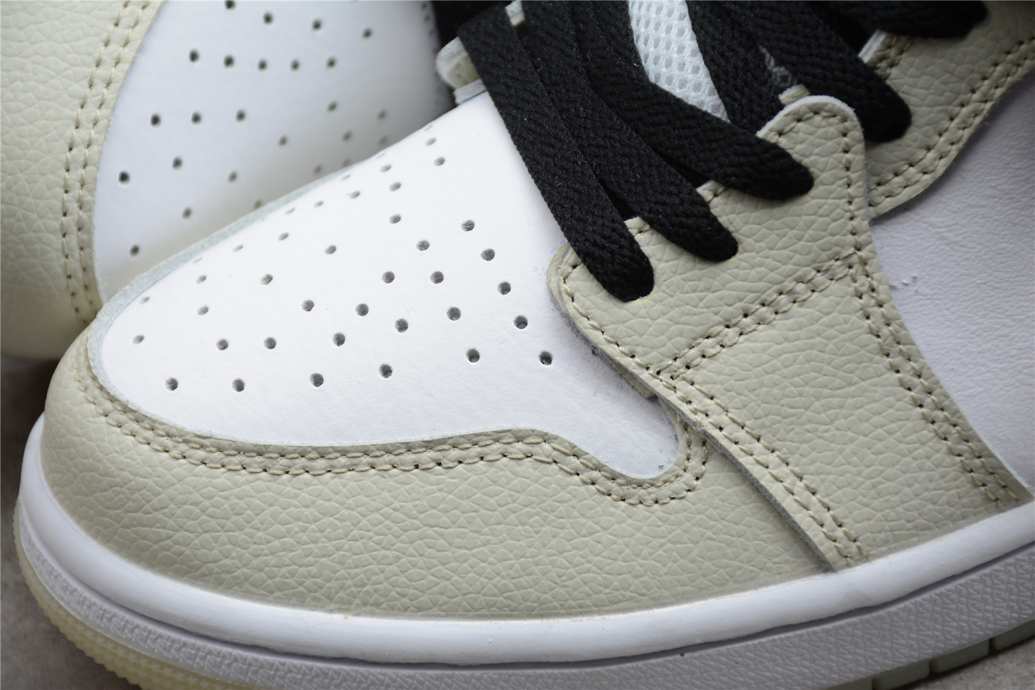 Jordan 1 High Zoom Air CMFT Sail (W) CT0979-002