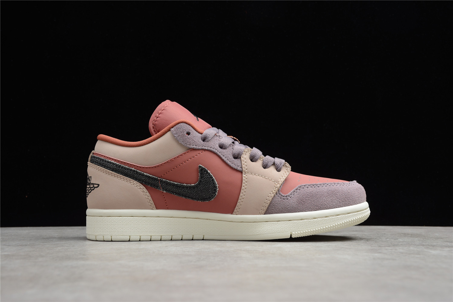 Jordan 1 Low Canyon Rust (W) DC0774-602
