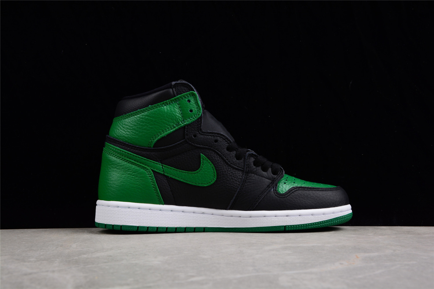 Jordan 1 Retro High Pine Green Black 555088-030