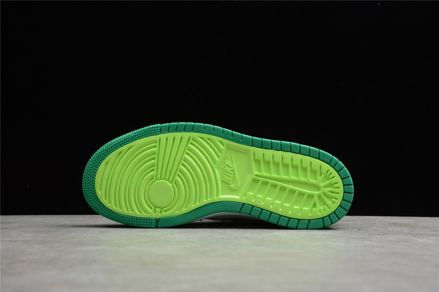 Jordan 1 High Zoom Air CMFT Stadium Green (W) CT0979-300