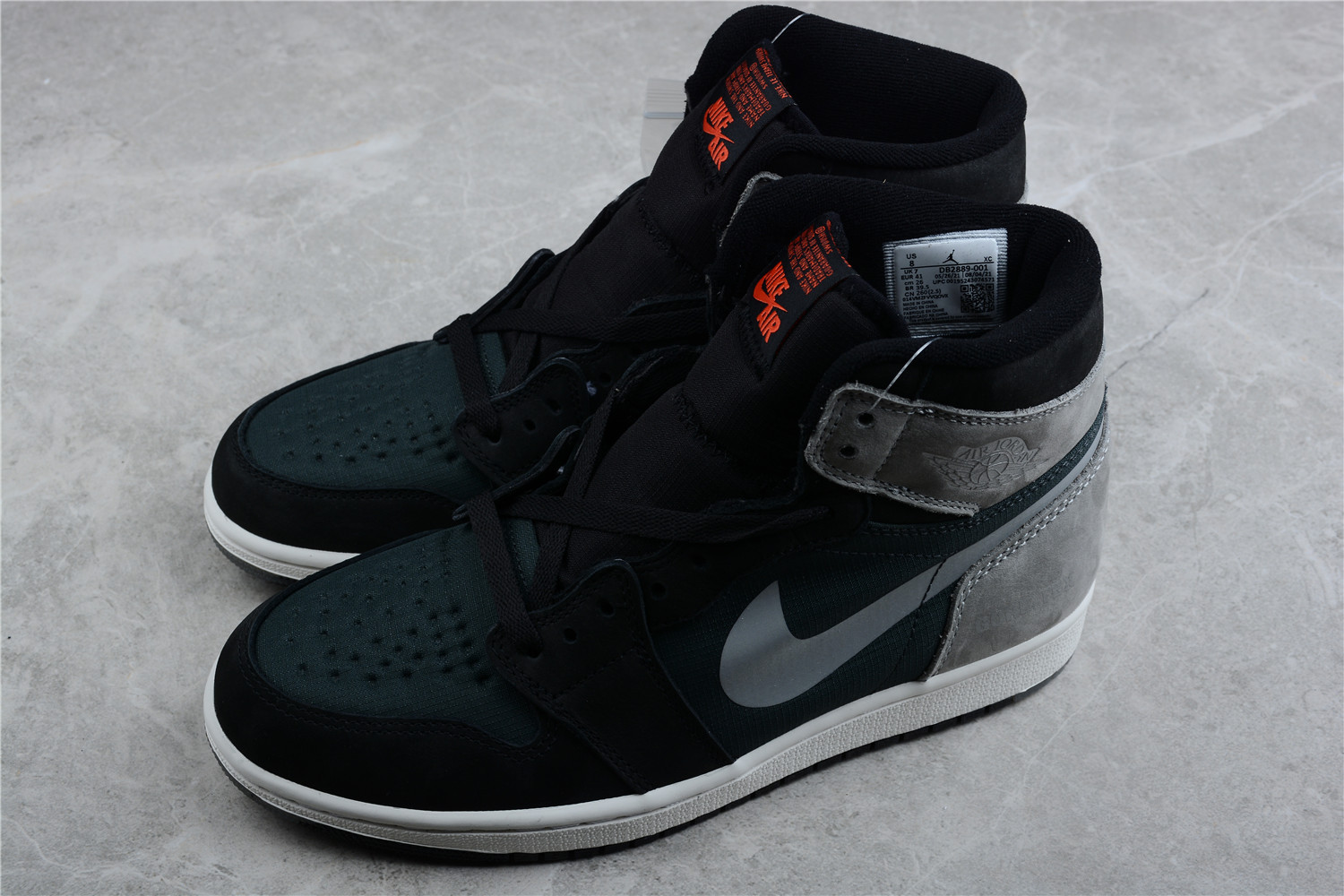 Jordan 1 Retro High Element Gore-Tex Black Particle Grey DB2889-001