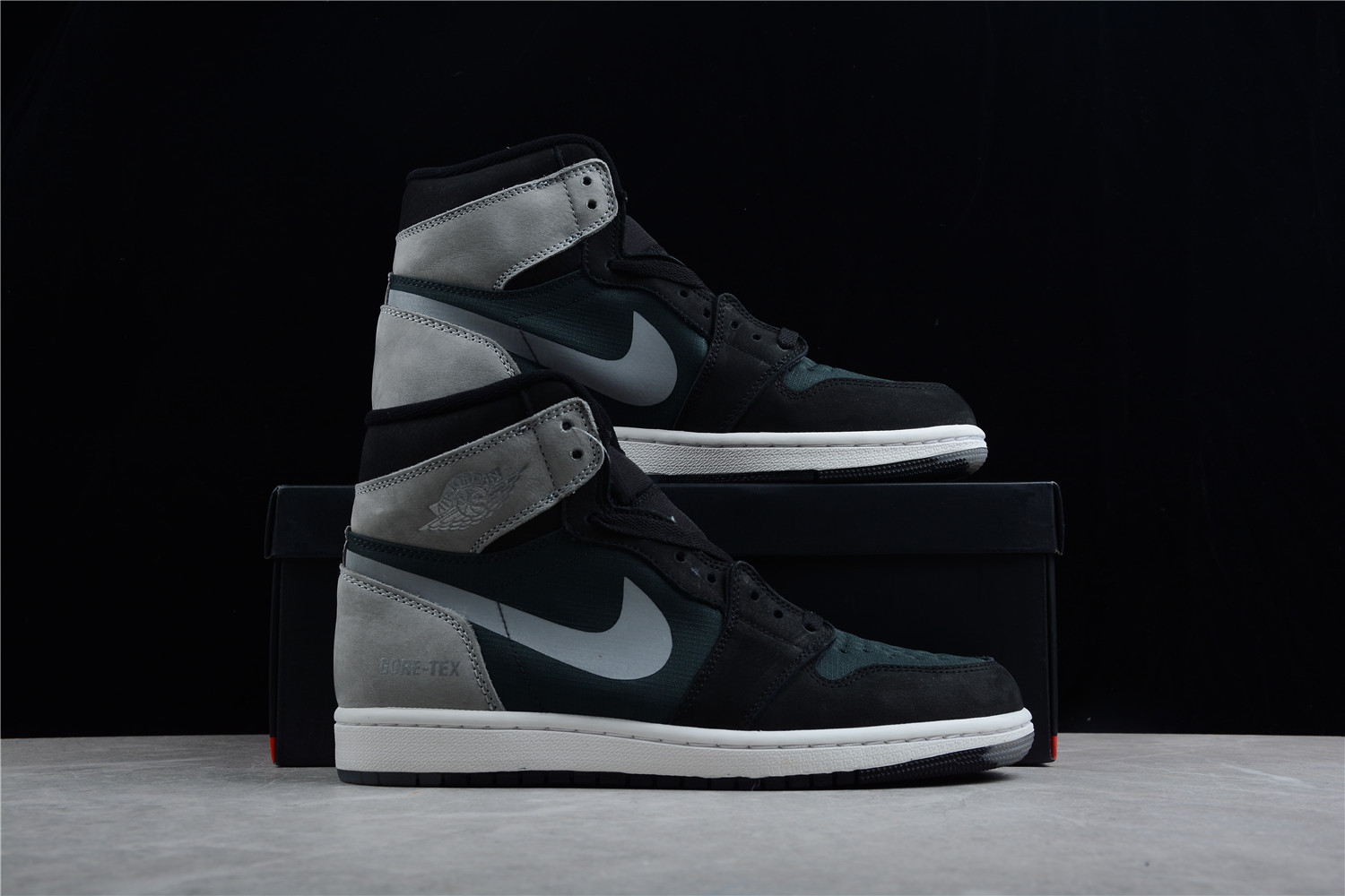 Jordan 1 Retro High Element Gore-Tex Black Particle Grey DB2889-001