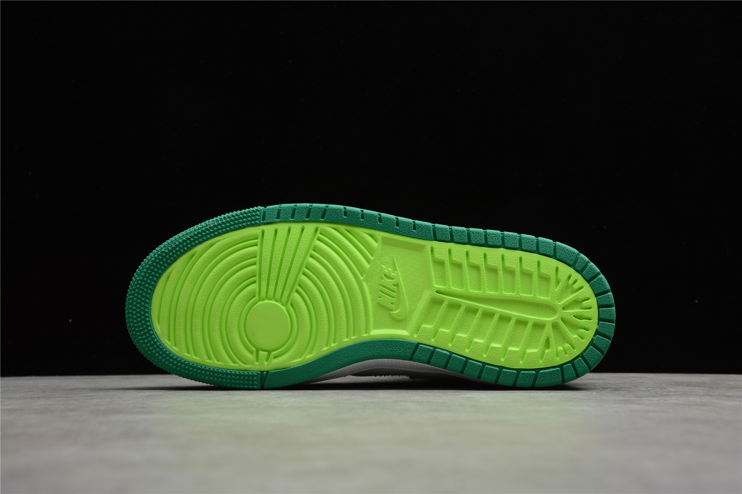 Jordan 1 High Zoom Air CMFT Stadium Green CT0978-300