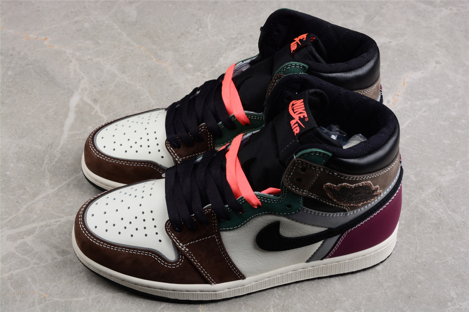 Jordan 1 Retro High OG Hand Crafted DH3097-001