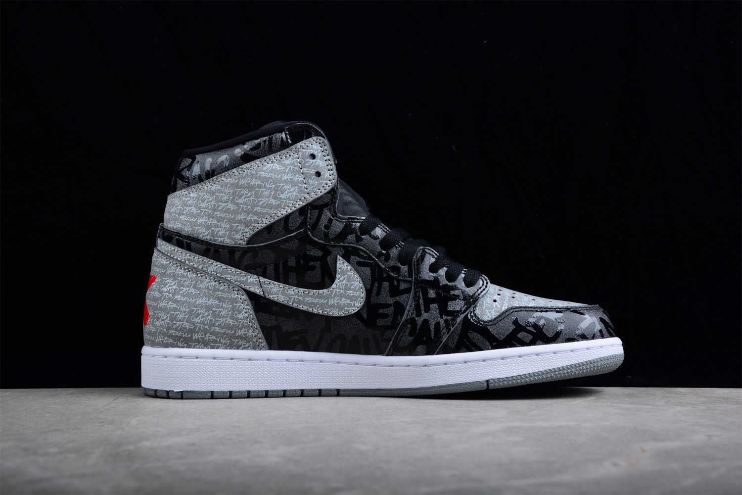 Jordan 1 Retro High OG Rebellionaire 555088-036