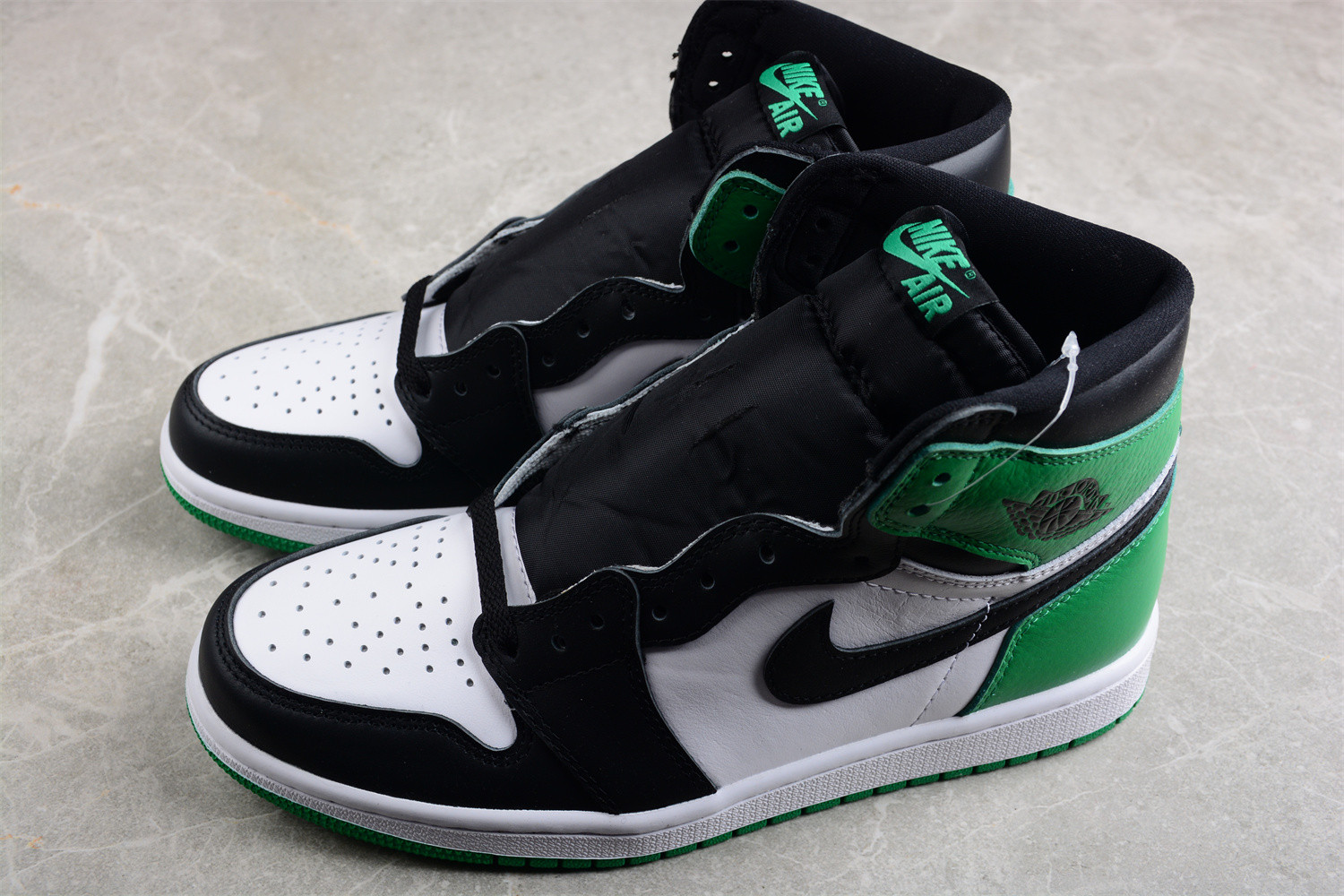 Air Jordan 1 Retro High OG Lucky Green  DZ5485-031