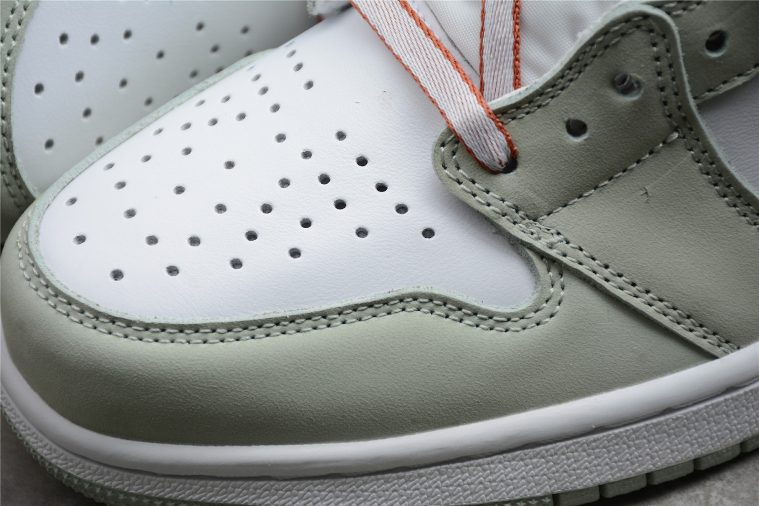 Jordan 1 Retro High OG Seafoam (W) CD0461-002