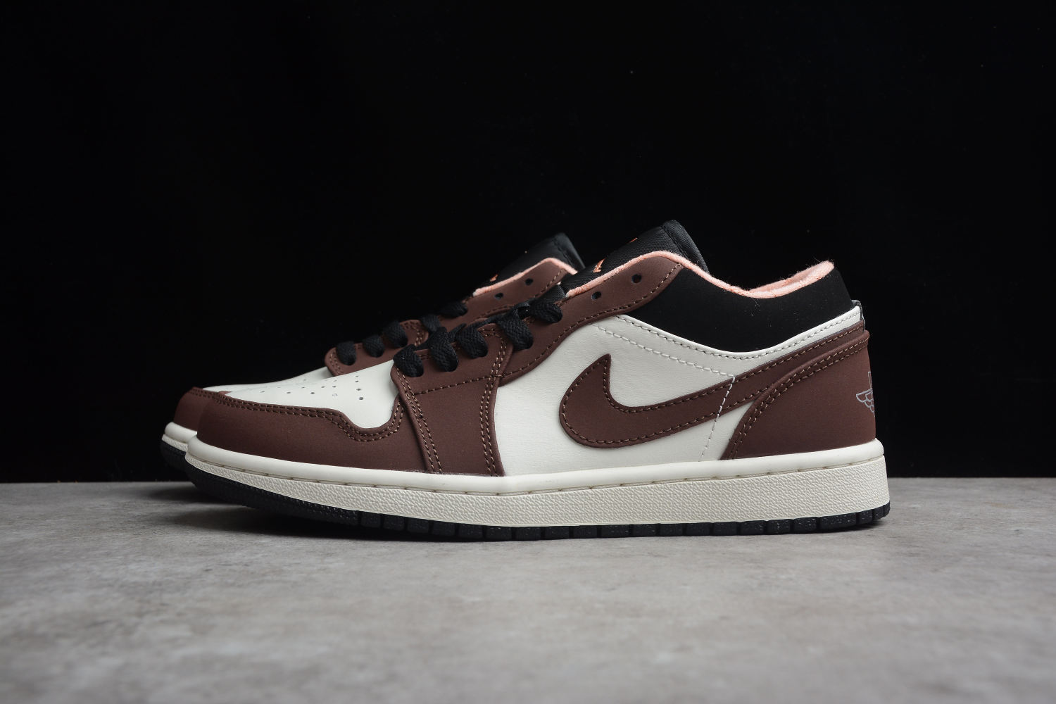 Jordan 1 Low Mocha DC6991-200