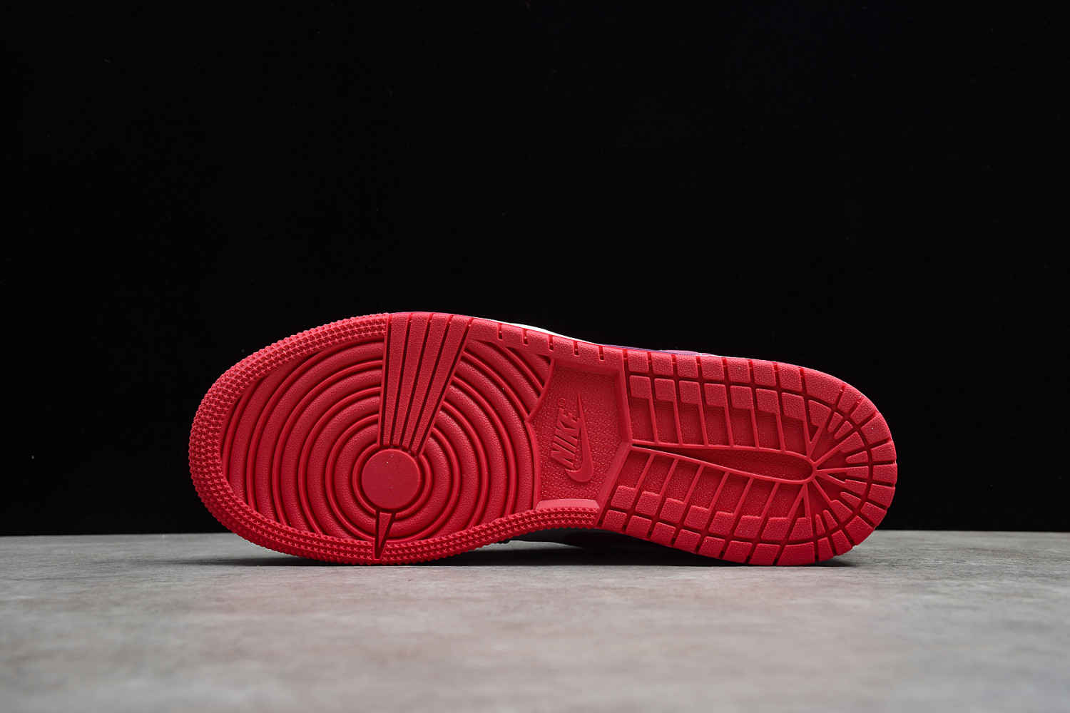 Jordan 1 Low White True Berry (GS) 554723-161