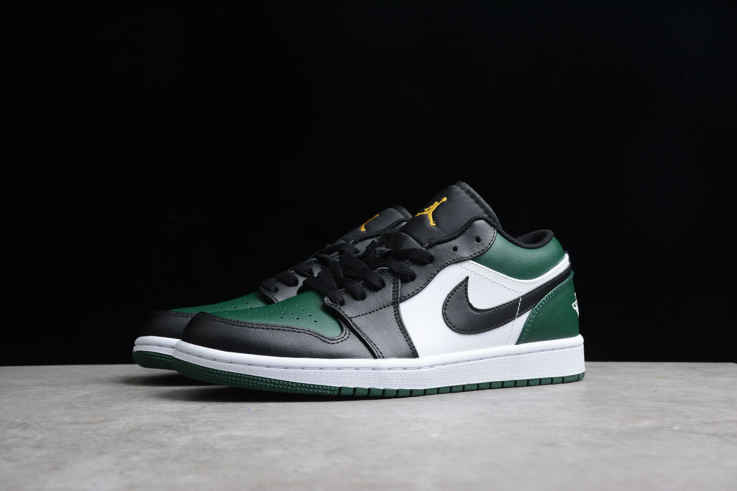 Jordan 1 Low Pine Green 553558-371