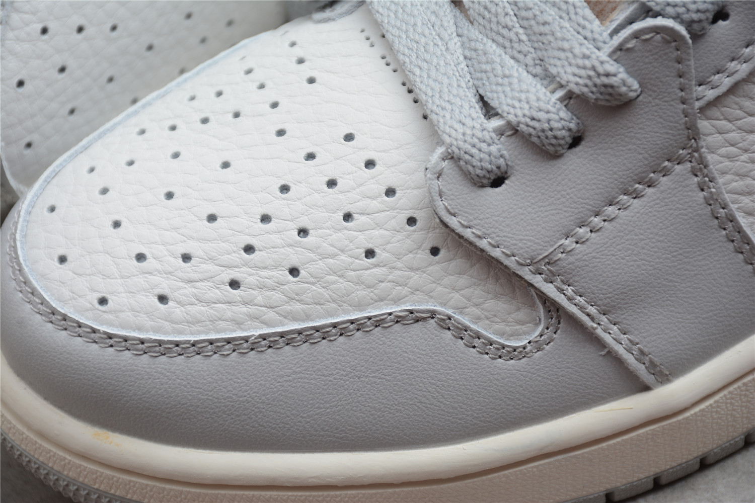 Jordan 1 High Zoom Air CMFT London DH4268-001