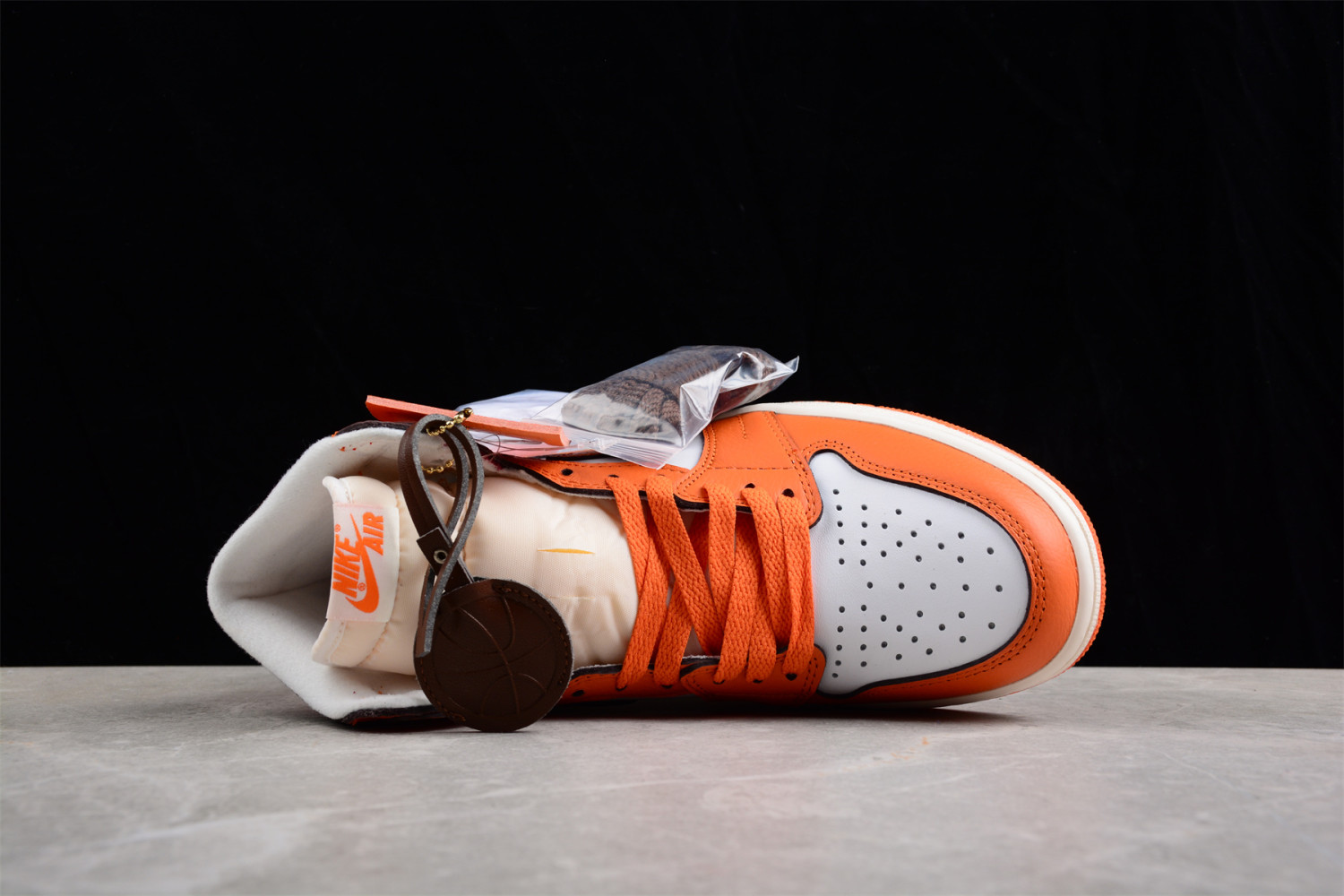 Jordan 1 Retro High OG Starfish (W) DO9369-101