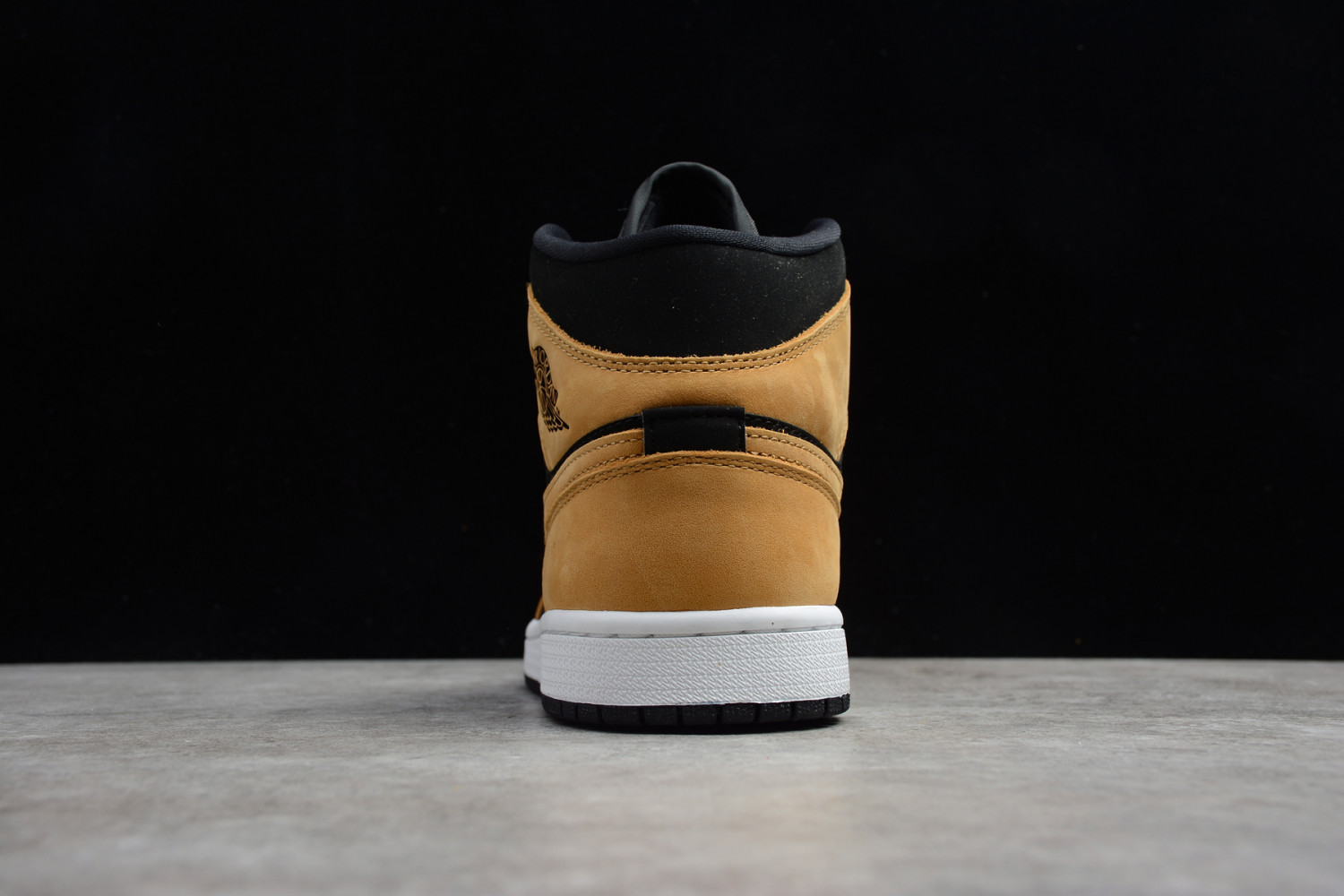 Jordan 1 Mid Desert Ochre (W) DB5453-700
