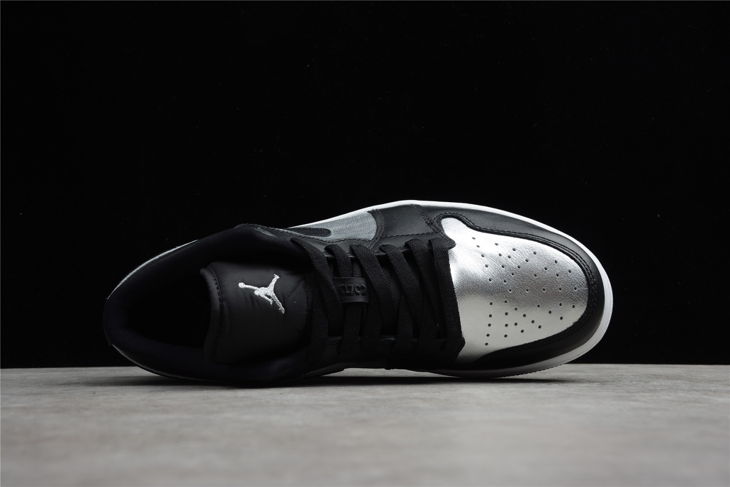 Jordan 1 Low SE Black Metallic Silver (W) DA5551-001