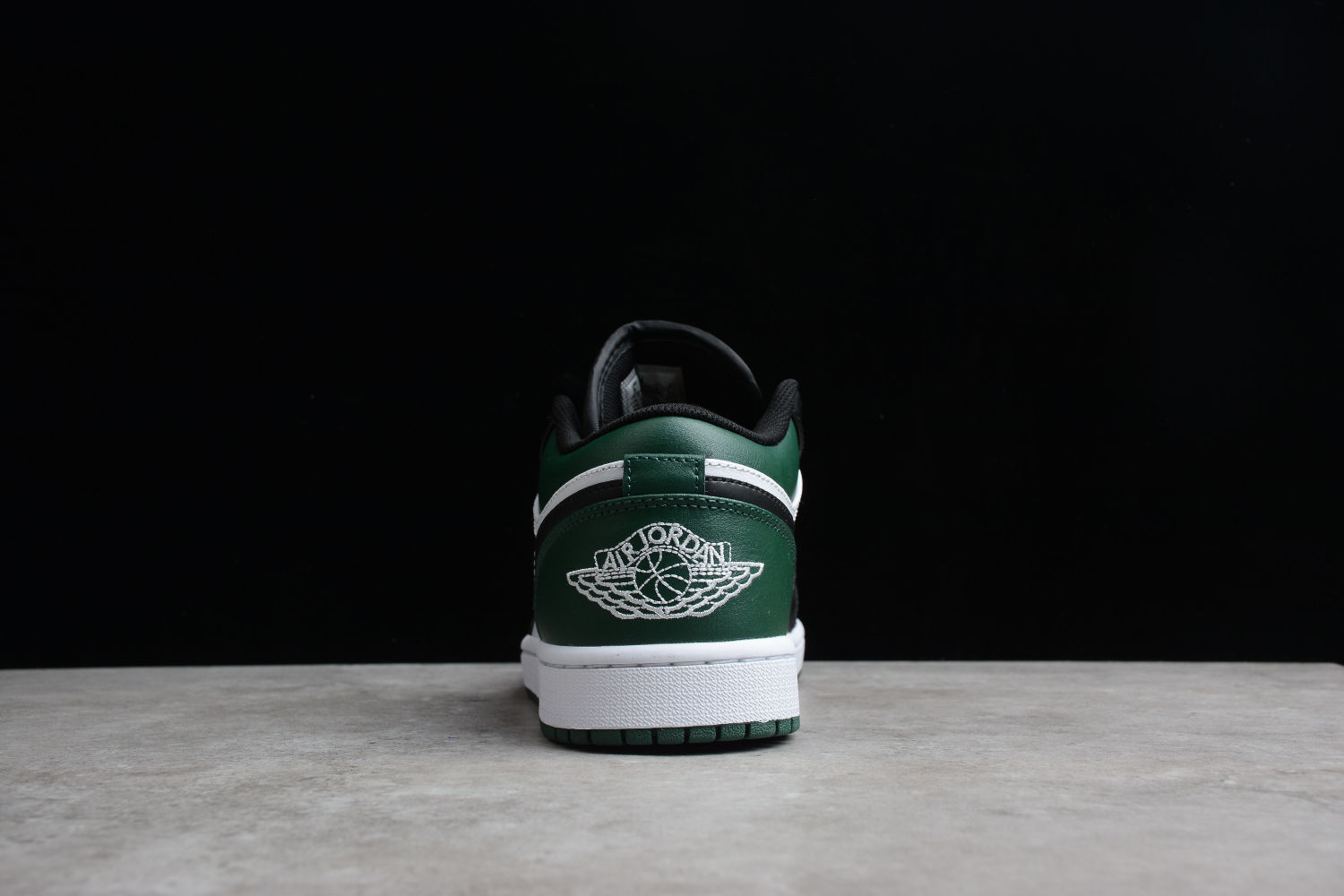Jordan 1 Low Pine Green 553558-371