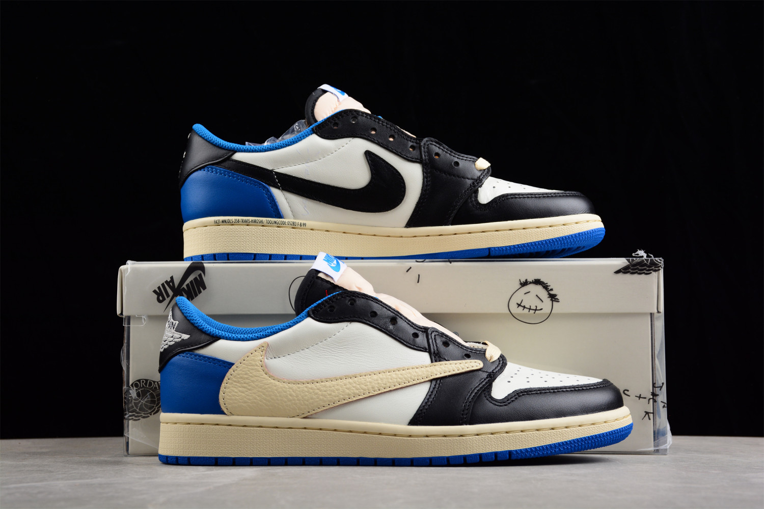 Jordan 1 Low Fragment x Travis Scott DM7866-140