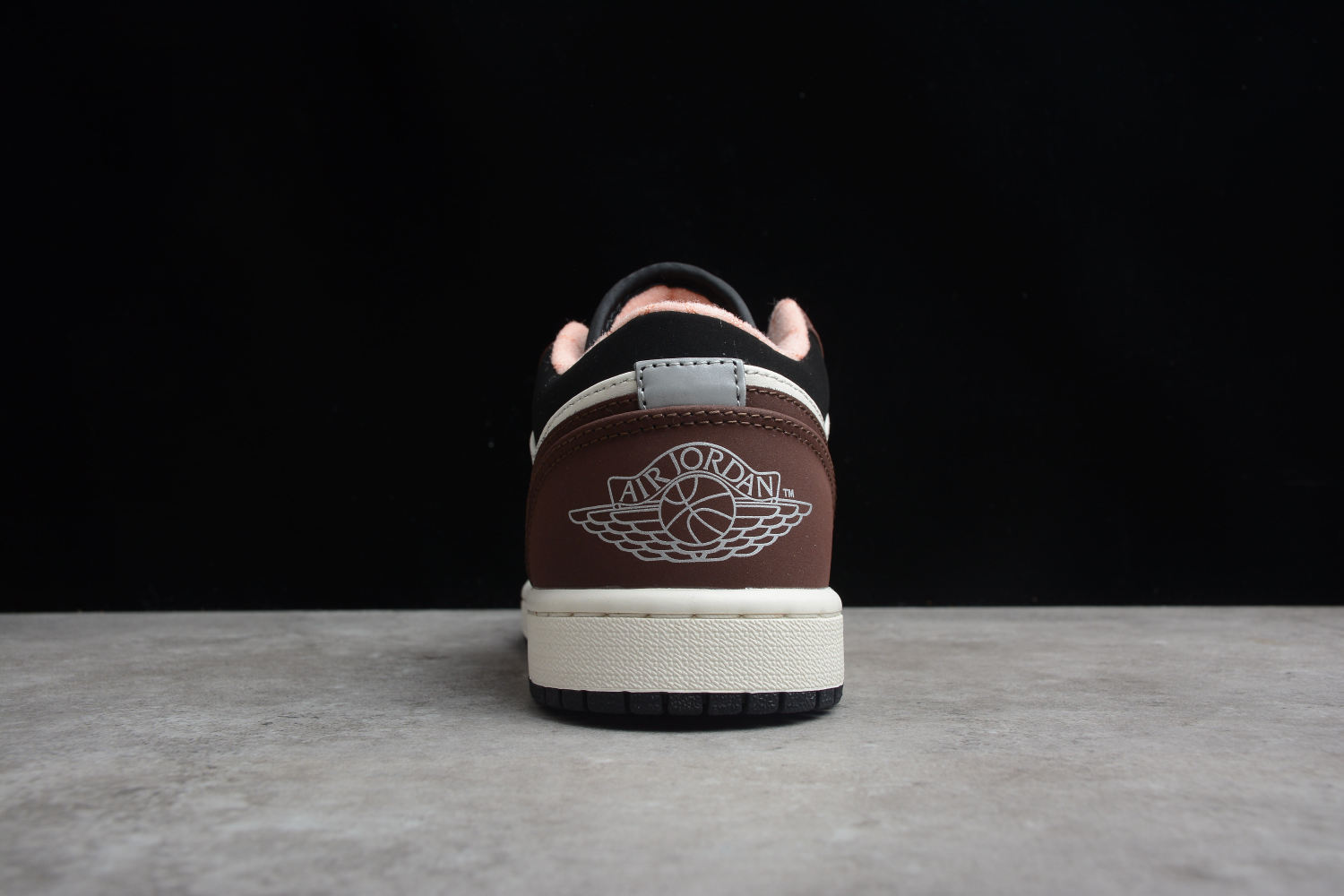 Jordan 1 Low Mocha DC6991-200