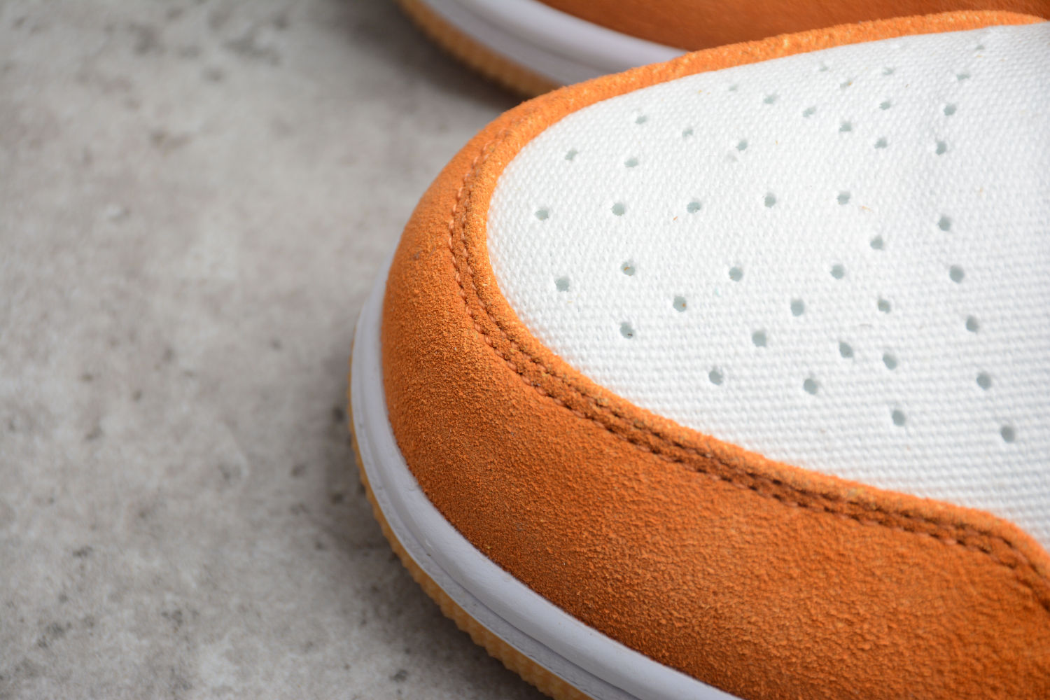 Jordan 1 Low SE Light Curry DH6931-102